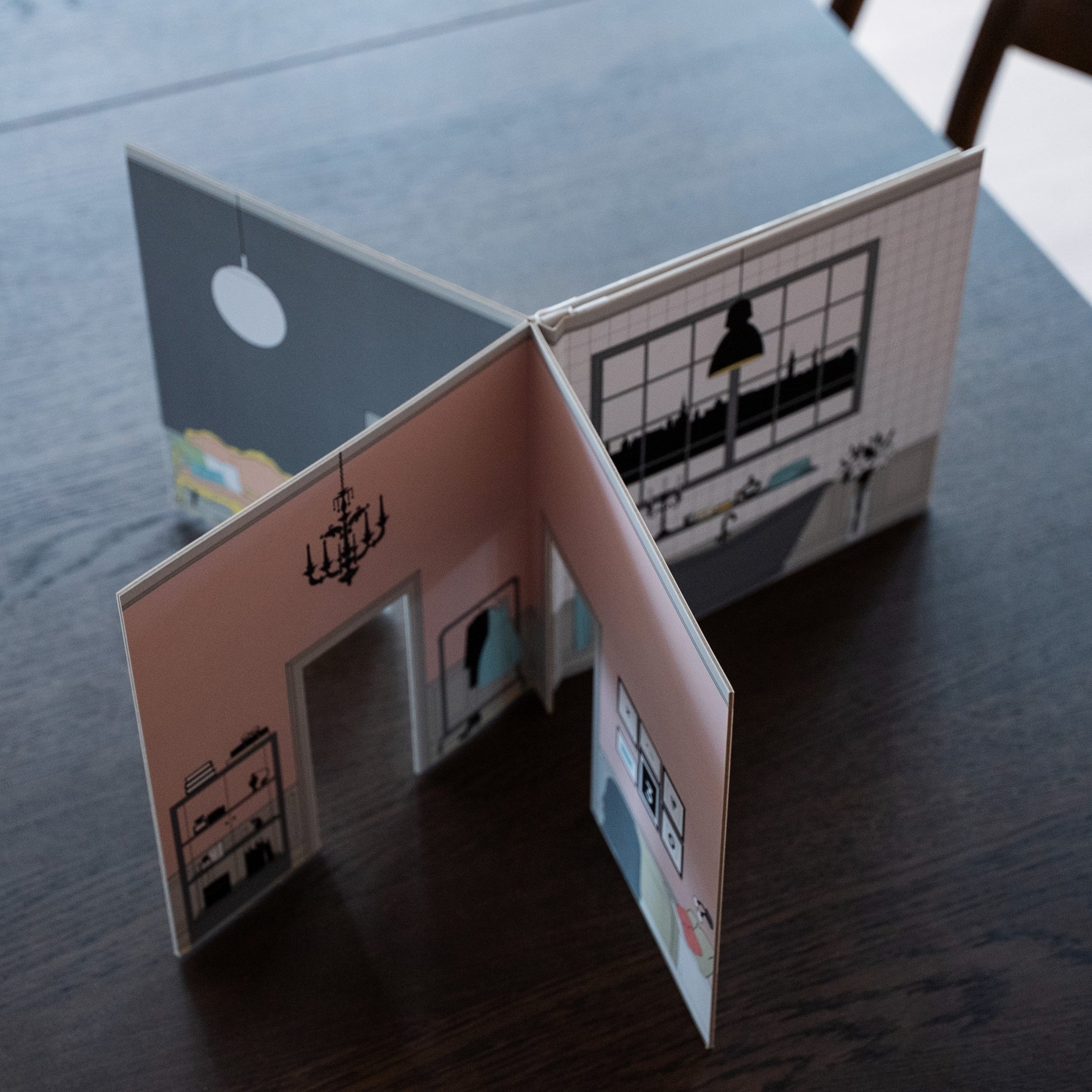 THE TINY DOLLHOUSE - A PERFECT HOME FOR PICKY DOLLS