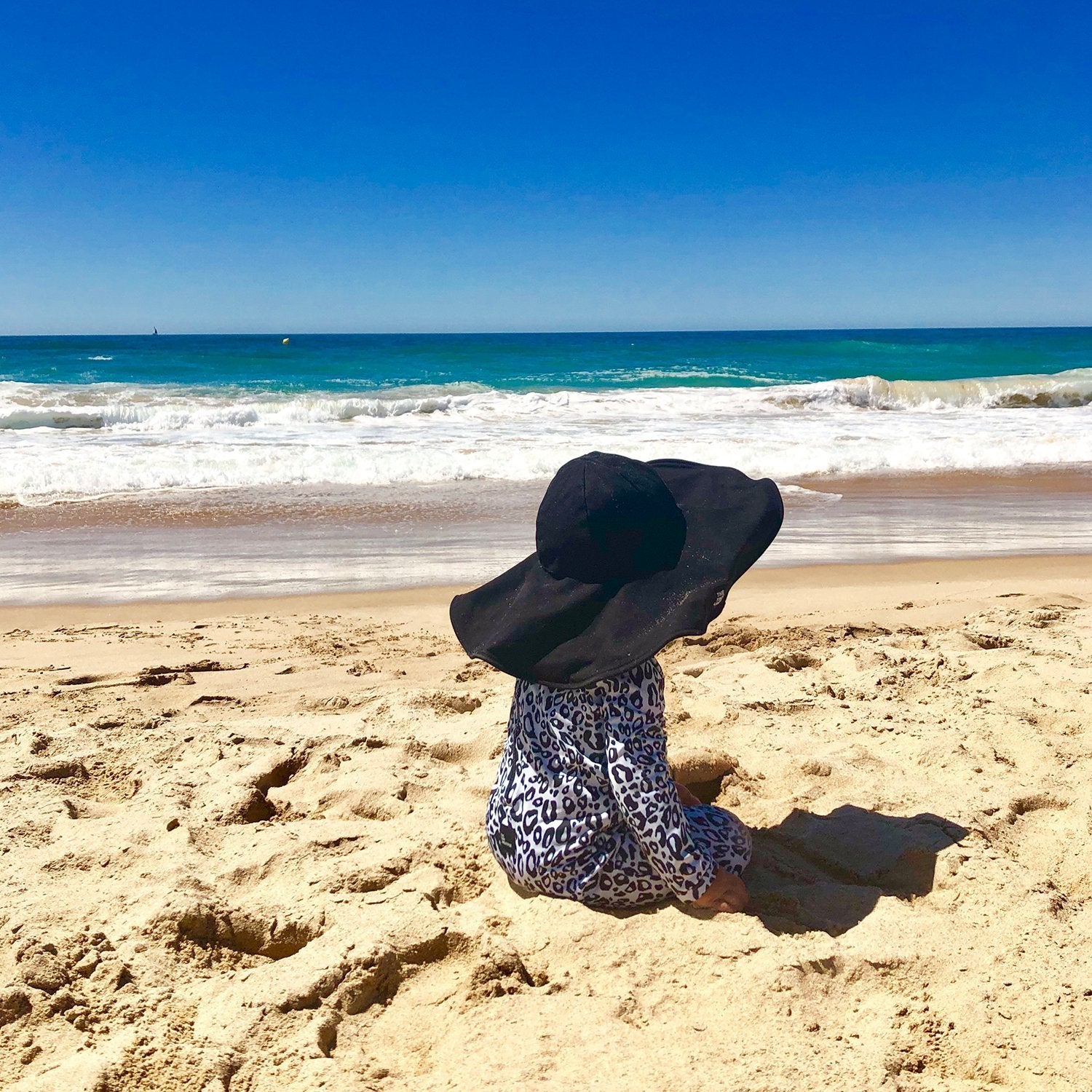 Adjustable Sun Hat - The Tiny Universe Mössor