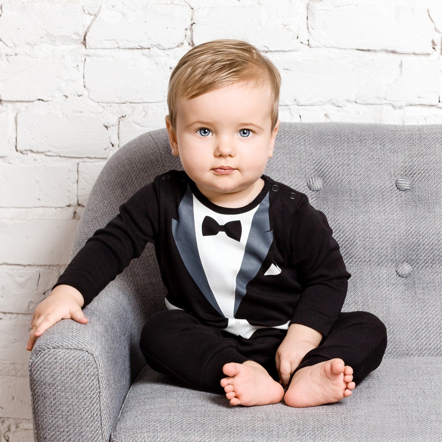 The Tiny Tuxedo - Classic - The Tiny Universe Suits/tuxedos