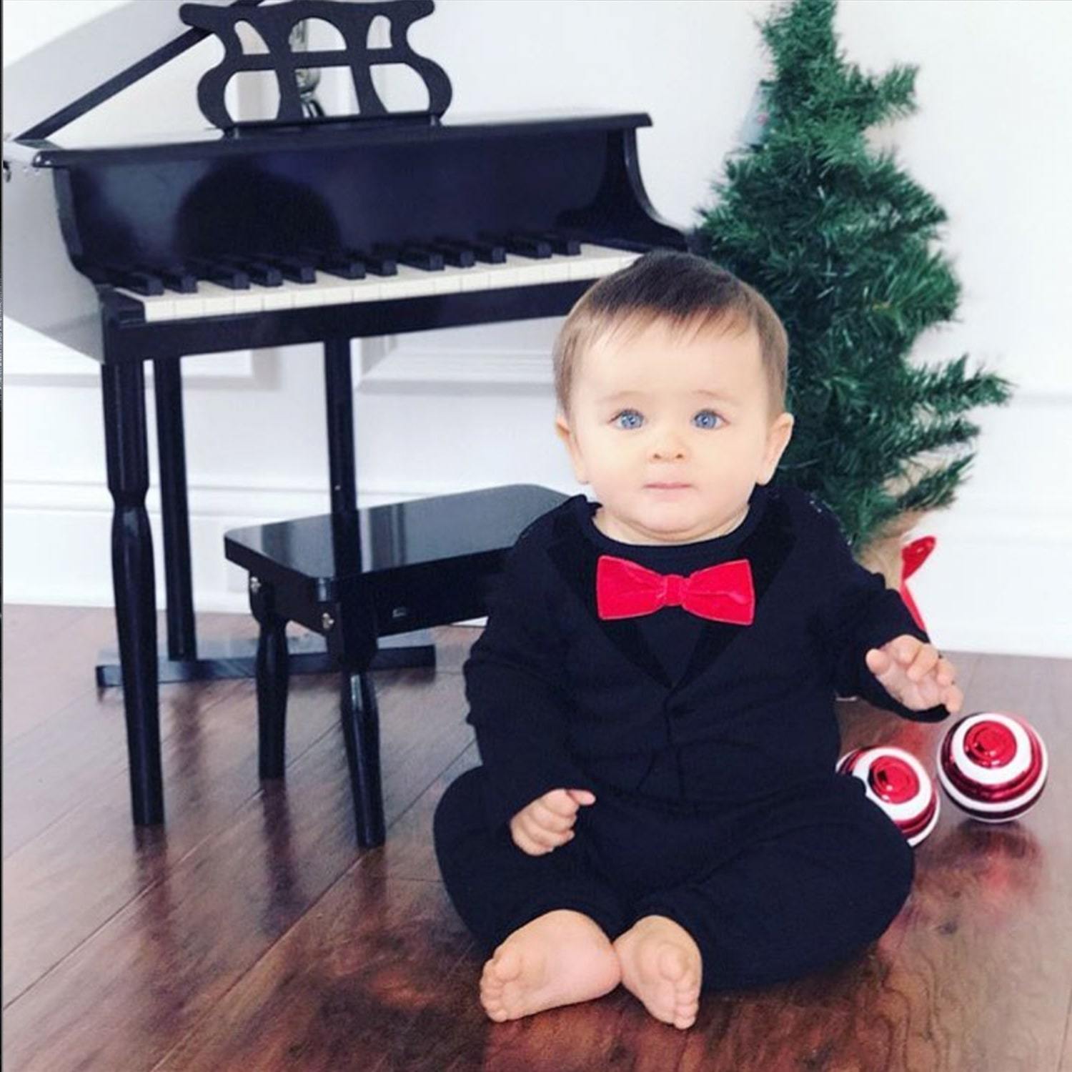 The Tiny Tuxedo - Red Bow-Tie - The Tiny Universe